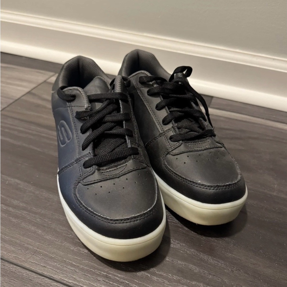 Discontinued Skechers Kids' Energy Lights S Sneaker Black Size 7 Lace-up NO BOX